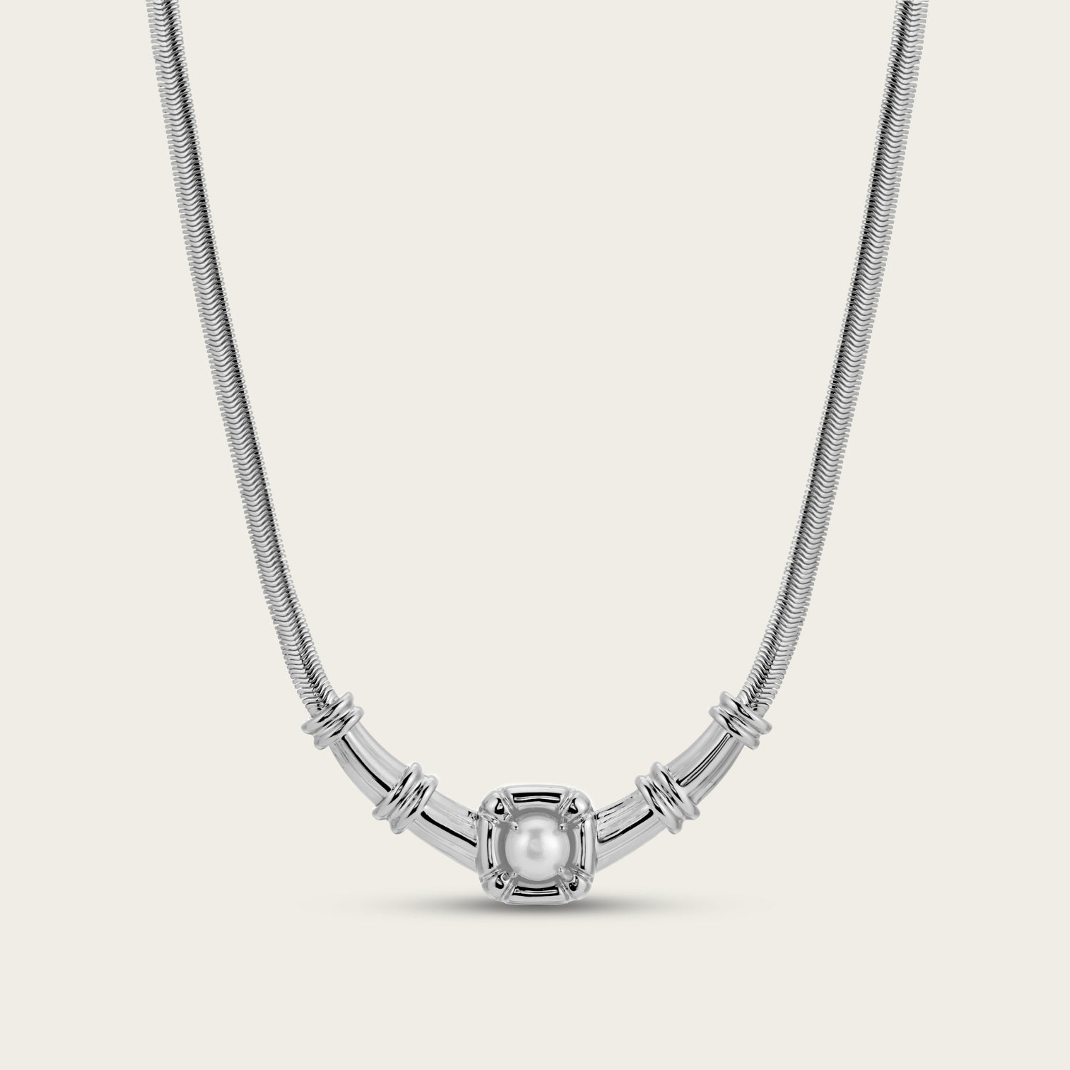 ODETTE SILVER NECKLACE