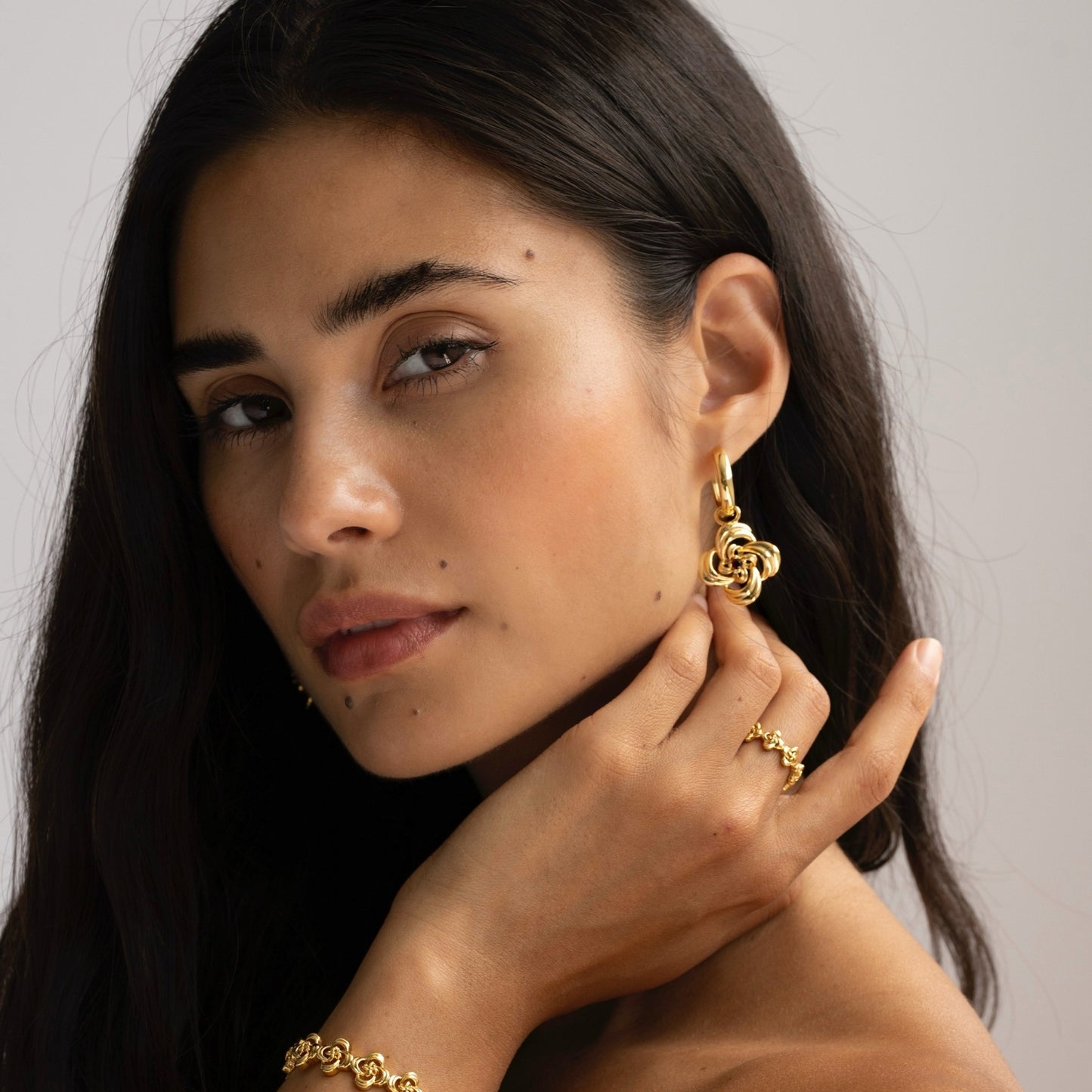 CAMILLA OVERSIZED EARRINGS