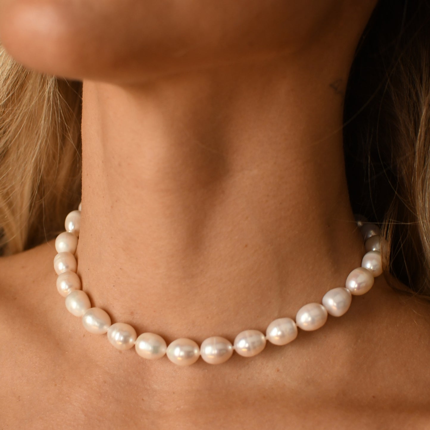 KITRI NECKLACE