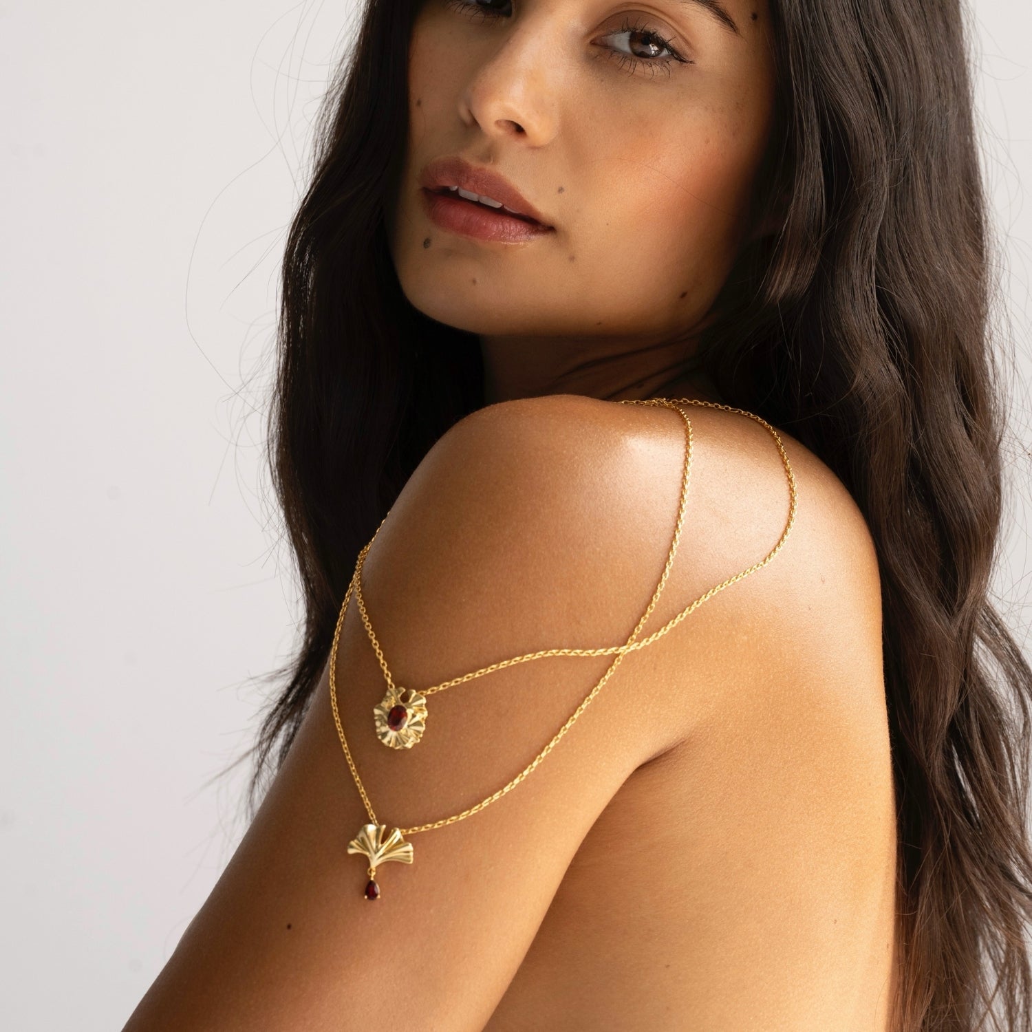CLARA NECKLACE